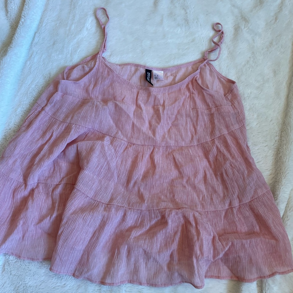 H&M pink flowy tank top
